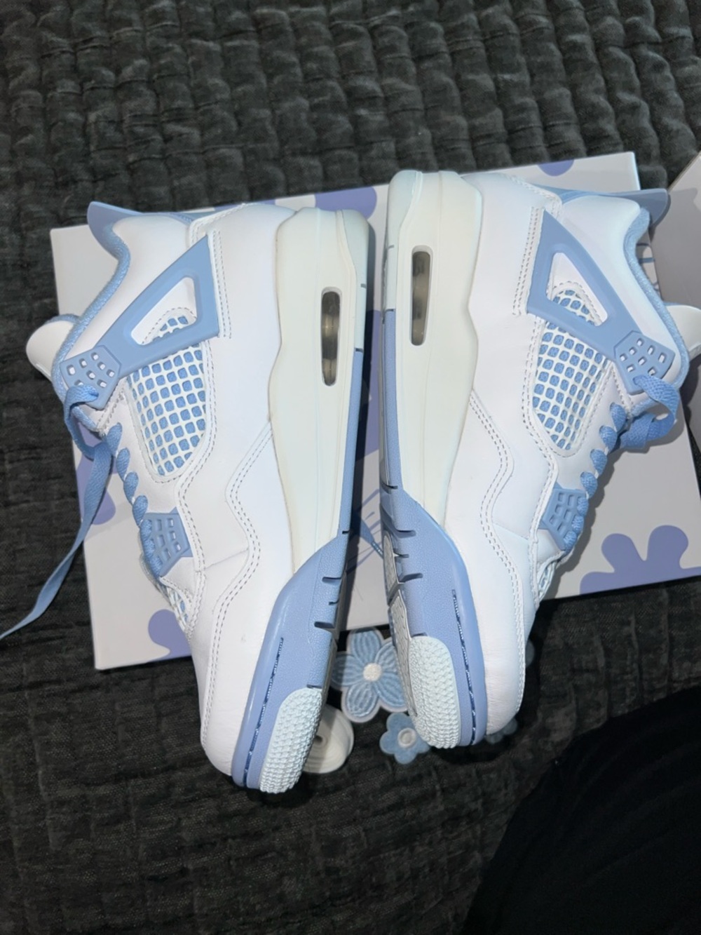 Limited Edition Women’s Air Jordan 4 Retro “Forget Me Not” - Picture 2 of 9